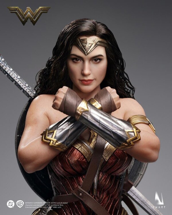 Wonder Woman 1/6 scale collectible figure from INART