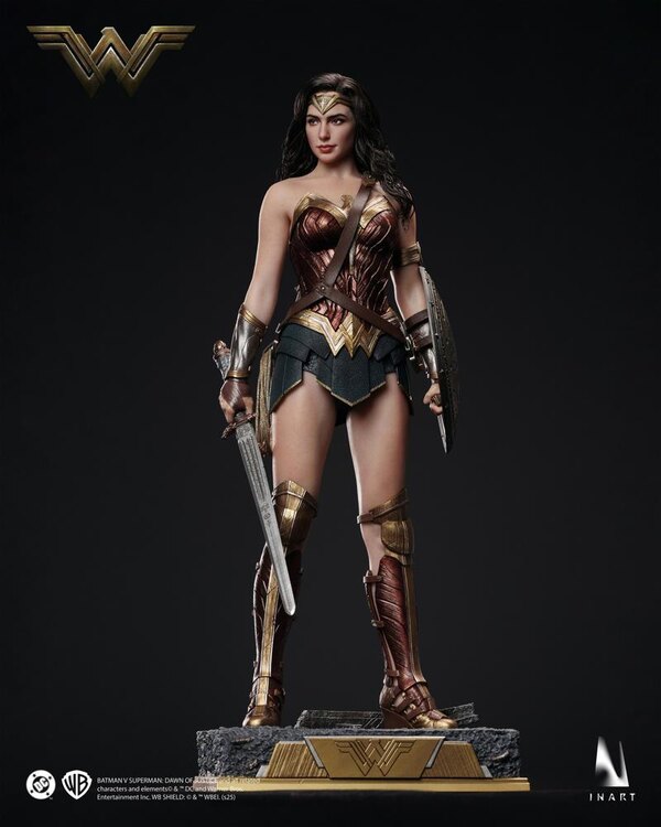 Wonder Woman 1/6 scale collectible figure from INART