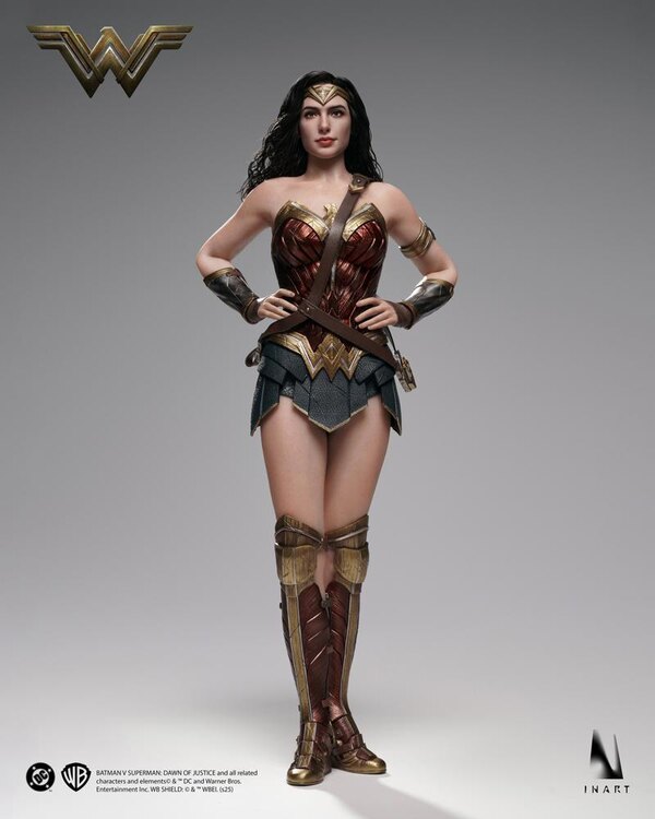 Wonder Woman 1/6 scale collectible figure from INART