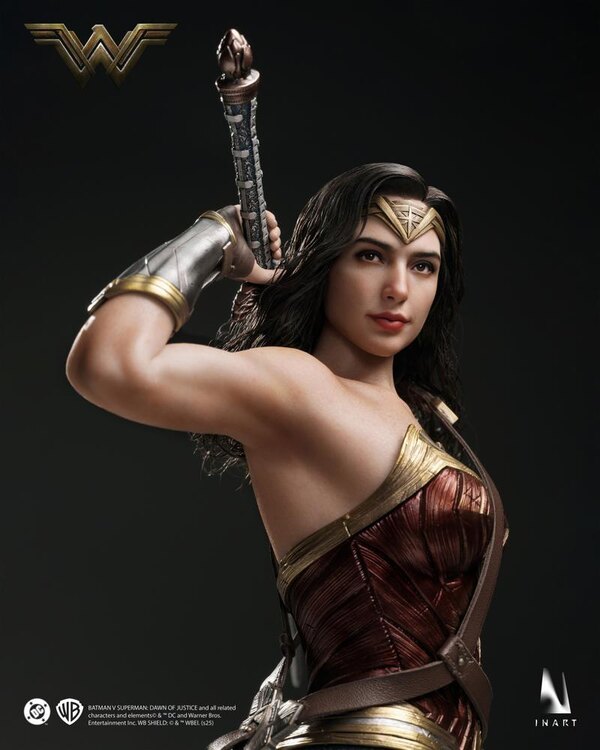 Wonder Woman 1/6 scale collectible figure from INART