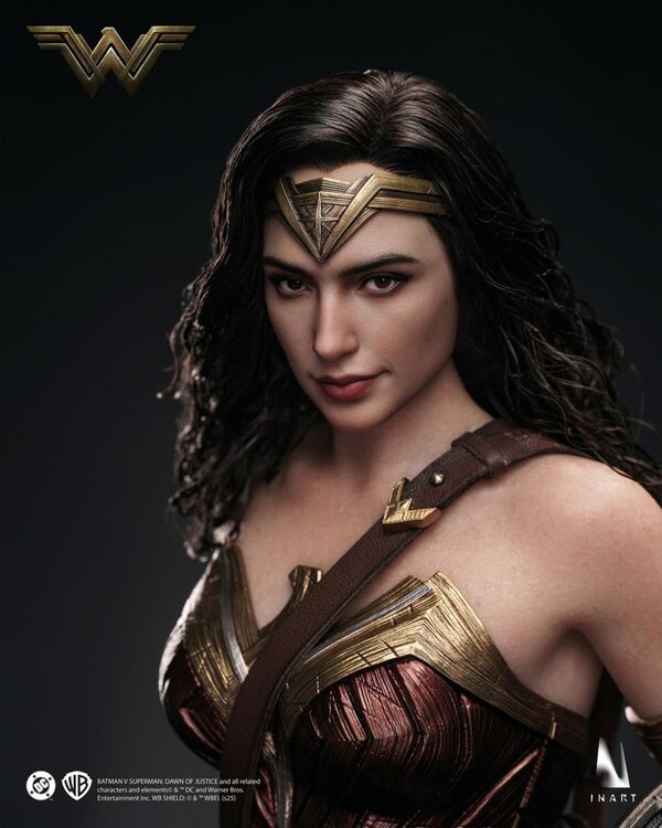 Wonder Woman 1/6 scale collectible figure from INART