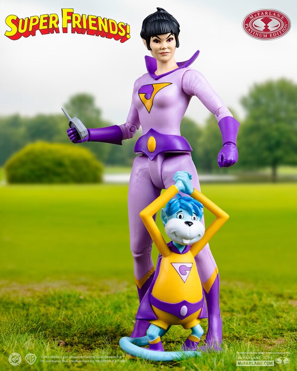Red Platinum Jayna and Gleek Figure