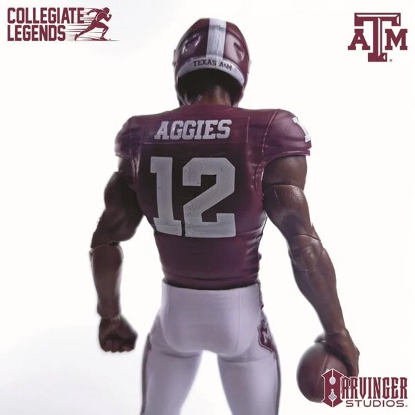 Collegiate Legends Figure 15