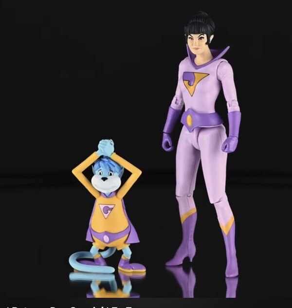 Wonder Twin Jayna Figure