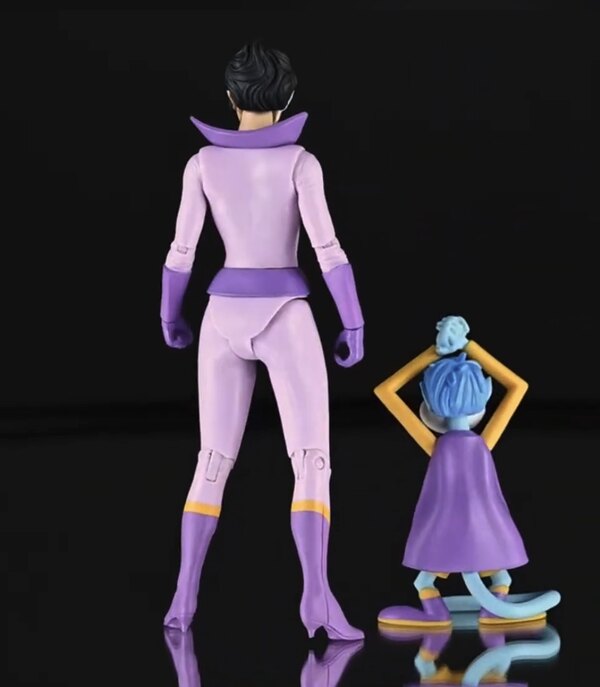 Wonder Twin Jayna Figure