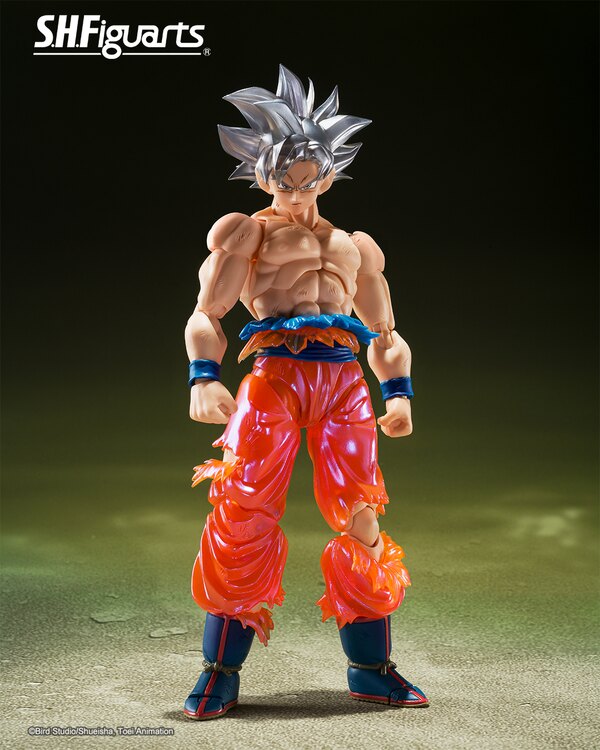S.H.Figuarts Son Goku Ultra Instinct Figure