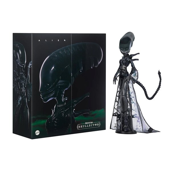 Monster High x Alien Skullector Xenomorph Doll