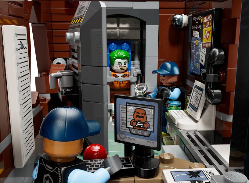 Arkham Asylum set showcasing Batman figures