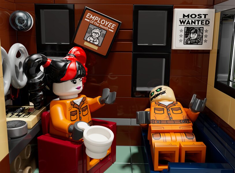 Collectors item: Arkham Asylum LEGO set