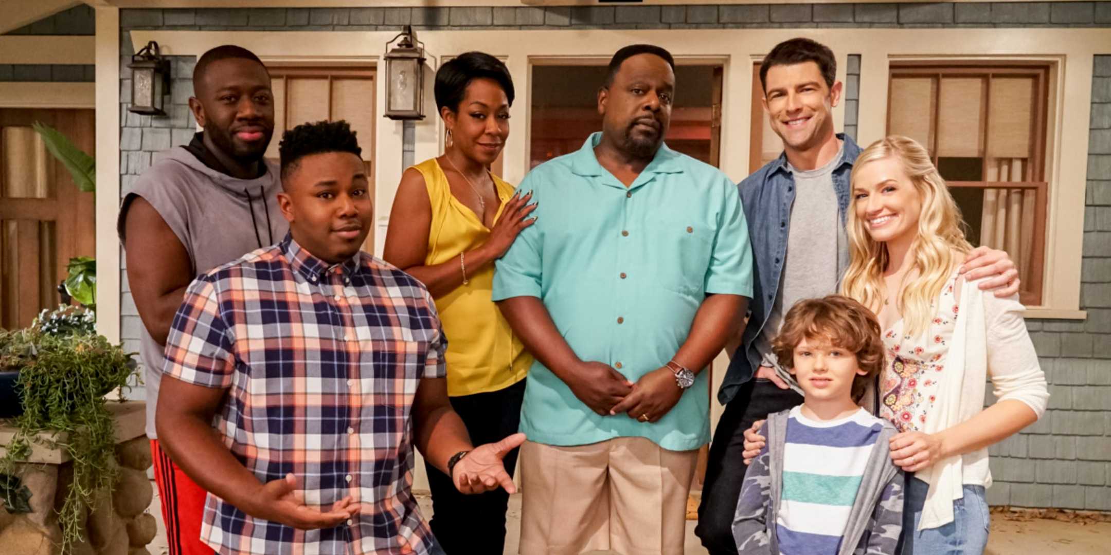 The Neighborhood cast lineup
