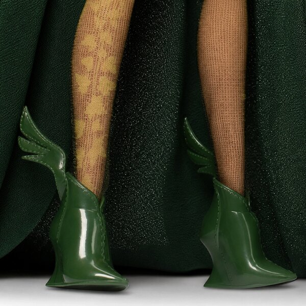 Jakks Pacific Poison Ivy Fashion Doll Image 7