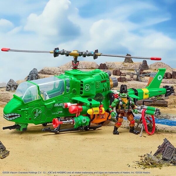 Playmates Teenage Mutant Ninja Turtles x G.I. Joe Crossover Toys