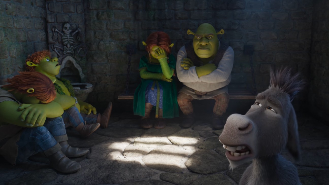 Shrek 5 Trailer: Gingerbread Man Gets Caked Up in Mike Myers Sequel