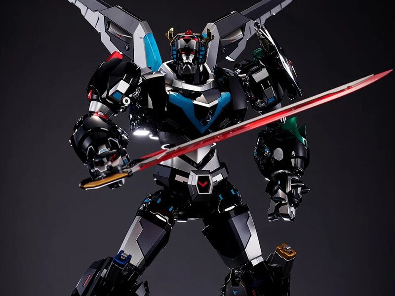 Pre-Order Alert: BLITZWAY Voltron: Legendary Defender Carbotix Voltron (Black Ver.) Limited Edition Action Figure